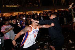nyc-fan-attack